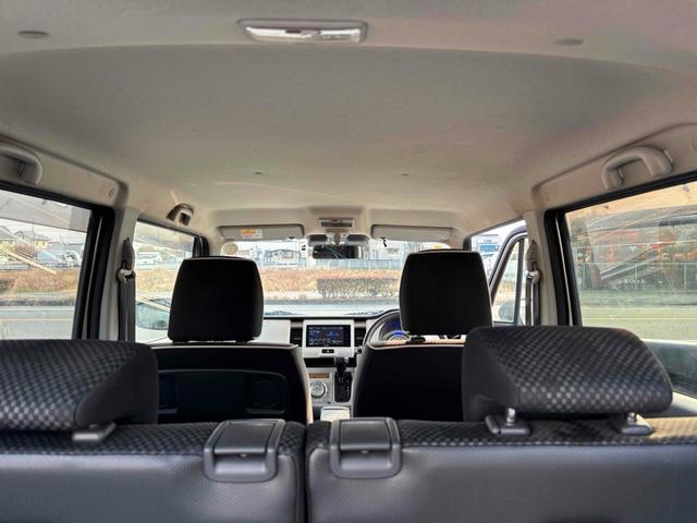 ハスラー Ｘ　ナビ　レーンアシスト　衝突被害軽減システム　ＨＩＤ　スマートキー　アイドリングストップ　電動格納ミラー　シートヒーター　ベンチシート　ＣＶＴ　盗難防止システム　ＡＢＳ　ＥＳＣ　アルミホイール（9枚目）