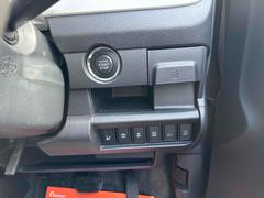 ��������Ӥ��Ƥ�������ǡ����󥸥�λ�ư����ǽ�������Ǥ����ץå��她�����ȤǤ��Τǥ��󥸥�λ�ư��ܥ���򲡤������Ǥ� 5