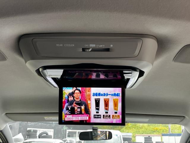 ヴォクシー ZS 煌 ワンオーナー 7人乗り 両側電動スライドドア ETC ナビ 後席モニター バックカメラ フルセグTV Bluetooth CD DVD HDMI LEDヘッドライト AW16インチ オートエアコン(5枚目)