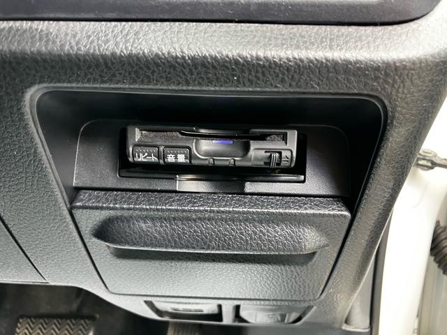 ヴォクシー ZS 煌 ワンオーナー 7人乗り 両側電動スライドドア ETC ナビ 後席モニター バックカメラ フルセグTV Bluetooth CD DVD HDMI LEDヘッドライト AW16インチ オートエアコン(7枚目)