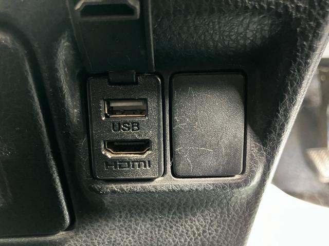 ヴォクシー ZS 煌 ワンオーナー 7人乗り 両側電動スライドドア ETC ナビ 後席モニター バックカメラ フルセグTV Bluetooth CD DVD HDMI LEDヘッドライト AW16インチ オートエアコン(13枚目)