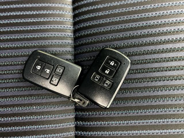ヴォクシー ZS 煌 ワンオーナー 7人乗り 両側電動スライドドア ETC ナビ 後席モニター バックカメラ フルセグTV Bluetooth CD DVD HDMI LEDヘッドライト AW16インチ オートエアコン(18枚目)