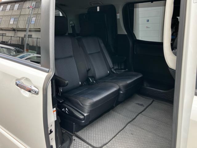 ヴォクシー ZS 煌 ワンオーナー 7人乗り 両側電動スライドドア ETC ナビ 後席モニター バックカメラ フルセグTV Bluetooth CD DVD HDMI LEDヘッドライト AW16インチ オートエアコン(23枚目)