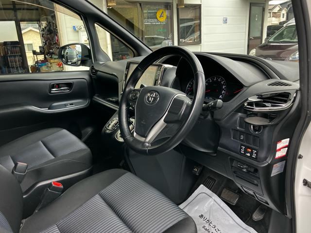 ヴォクシー ZS 煌 ワンオーナー 7人乗り 両側電動スライドドア ETC ナビ 後席モニター バックカメラ フルセグTV Bluetooth CD DVD HDMI LEDヘッドライト AW16インチ オートエアコン(45枚目)