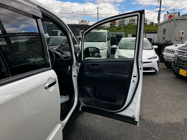 ヴォクシー ZS 煌 ワンオーナー 7人乗り 両側電動スライドドア ETC ナビ 後席モニター バックカメラ フルセグTV Bluetooth CD DVD HDMI LEDヘッドライト AW16インチ オートエアコン(48枚目)