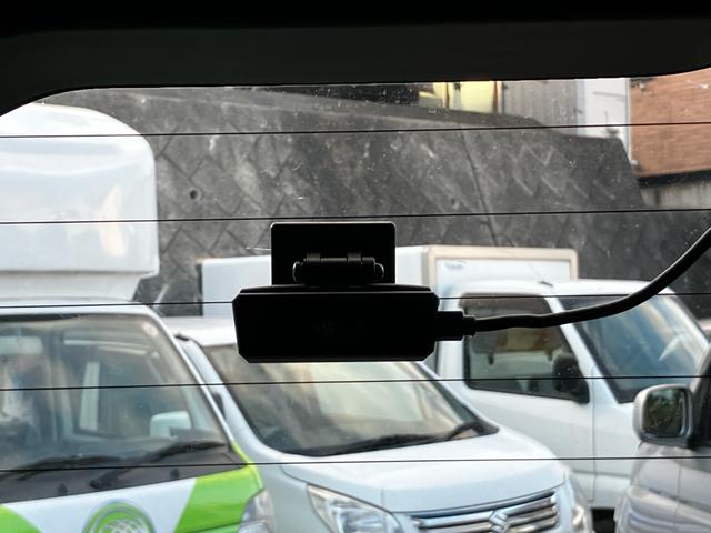 エスクァイア ハイブリッドＧｉ　ブラックテーラード　７人乗り　衝突被害軽減システム　レーンアシスト　両側パワスラ　前後ドラレコ　ＥＴＣ　ナビ　バックカメラ　フルセグＴＶ　Ｂｌｕｅｔｏｏｔｈ　ＣＤ　ＬＥＤヘッドライト　ＡＷ１５インチ　クルコン（6枚目）