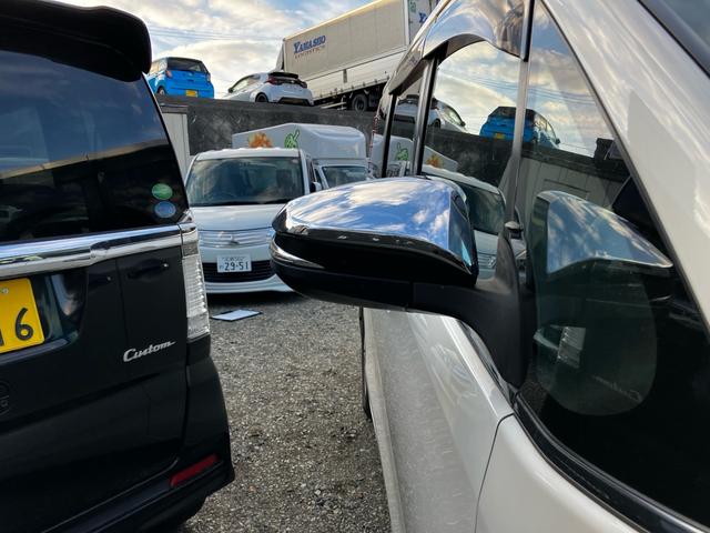 エスクァイア ハイブリッドＧｉ　ブラックテーラード　７人乗り　衝突被害軽減システム　レーンアシスト　両側パワスラ　前後ドラレコ　ＥＴＣ　ナビ　バックカメラ　フルセグＴＶ　Ｂｌｕｅｔｏｏｔｈ　ＣＤ　ＬＥＤヘッドライト　ＡＷ１５インチ　クルコン（38枚目）