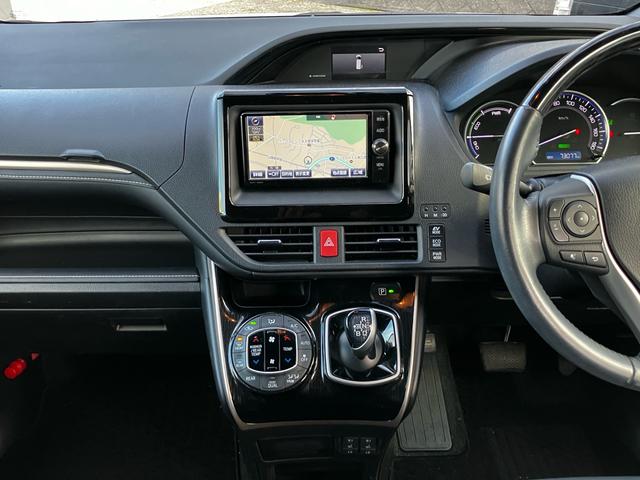 エスクァイア ハイブリッドＧｉ　ブラックテーラード　７人乗り　衝突被害軽減システム　レーンアシスト　両側パワスラ　前後ドラレコ　ＥＴＣ　ナビ　バックカメラ　フルセグＴＶ　Ｂｌｕｅｔｏｏｔｈ　ＣＤ　ＬＥＤヘッドライト　ＡＷ１５インチ　クルコン（42枚目）