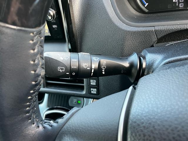 エスクァイア ハイブリッドＧｉ　ブラックテーラード　７人乗り　衝突被害軽減システム　レーンアシスト　両側パワスラ　前後ドラレコ　ＥＴＣ　ナビ　バックカメラ　フルセグＴＶ　Ｂｌｕｅｔｏｏｔｈ　ＣＤ　ＬＥＤヘッドライト　ＡＷ１５インチ　クルコン（46枚目）