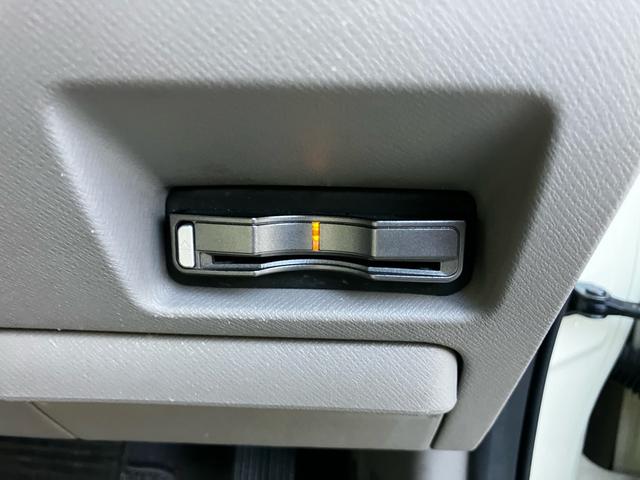 ステップワゴン Ｇ　Ｌパッケージ　８人乗り　両側電動スライドドア　ＥＴＣ　ナビ　後席モニター　バックカメラ　フルセグＴＶ　Ｂｌｕｅｔｏｏｔｈ　ＣＤ　ＤＶＤ　オートエアコン　スマートキー　電動格納ミラー　ＡＷ１５インチ（5枚目）