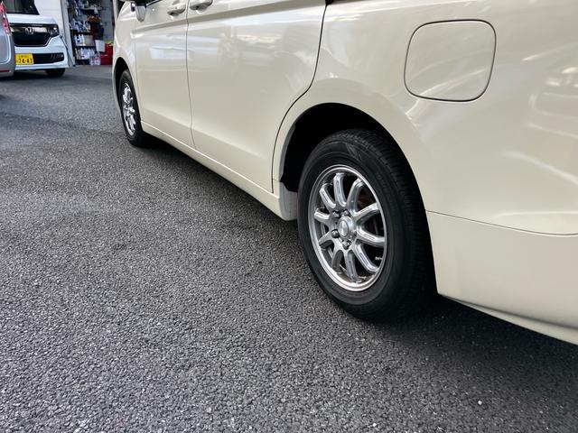 ステップワゴン Ｇ　Ｌパッケージ　８人乗り　両側電動スライドドア　ＥＴＣ　ナビ　後席モニター　バックカメラ　フルセグＴＶ　Ｂｌｕｅｔｏｏｔｈ　ＣＤ　ＤＶＤ　オートエアコン　スマートキー　電動格納ミラー　ＡＷ１５インチ（33枚目）