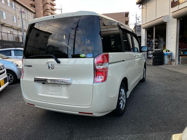 ステップワゴン Ｇ　Ｌパッケージ　８人乗り　両側電動スライドドア　ＥＴＣ　ナビ　後席モニター　バックカメラ　フルセグＴＶ　Ｂｌｕｅｔｏｏｔｈ　ＣＤ　ＤＶＤ　オートエアコン　スマートキー　電動格納ミラー　ＡＷ１５インチ（37枚目）