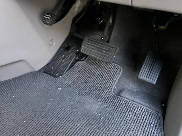 ステップワゴン Ｇ　Ｌパッケージ　８人乗り　両側電動スライドドア　ＥＴＣ　ナビ　後席モニター　バックカメラ　フルセグＴＶ　Ｂｌｕｅｔｏｏｔｈ　ＣＤ　ＤＶＤ　オートエアコン　スマートキー　電動格納ミラー　ＡＷ１５インチ（50枚目）