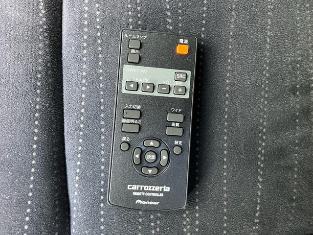 ステップワゴン Ｇ　ＨＩＤエディション　８人乗り　両側電動スライドドア　ＥＴＣ　ナビ　後席モニター　フルセグＴＶ　Ｂｌｕｅｔｏｏｔｈ　ＣＤ　ＤＶＤ　ＨＩＤヘッドライト　スマートキー　オートエアコン　電動格納ミラー　３列シート（19枚目）