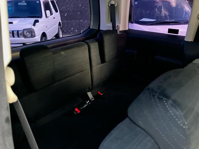 ステップワゴン Ｇ　ＨＩＤエディション　８人乗り　両側電動スライドドア　ＥＴＣ　ナビ　後席モニター　フルセグＴＶ　Ｂｌｕｅｔｏｏｔｈ　ＣＤ　ＤＶＤ　ＨＩＤヘッドライト　スマートキー　オートエアコン　電動格納ミラー　３列シート（23枚目）