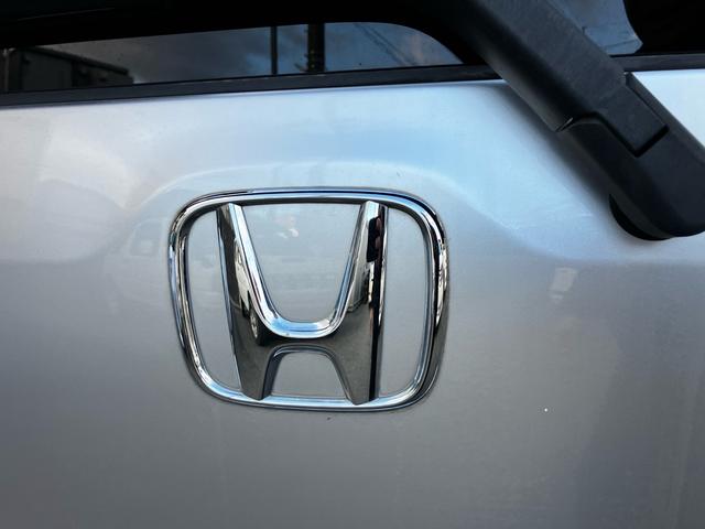 ステップワゴン Ｇ　ＨＩＤエディション　８人乗り　両側電動スライドドア　ＥＴＣ　ナビ　後席モニター　フルセグＴＶ　Ｂｌｕｅｔｏｏｔｈ　ＣＤ　ＤＶＤ　ＨＩＤヘッドライト　スマートキー　オートエアコン　電動格納ミラー　３列シート（51枚目）