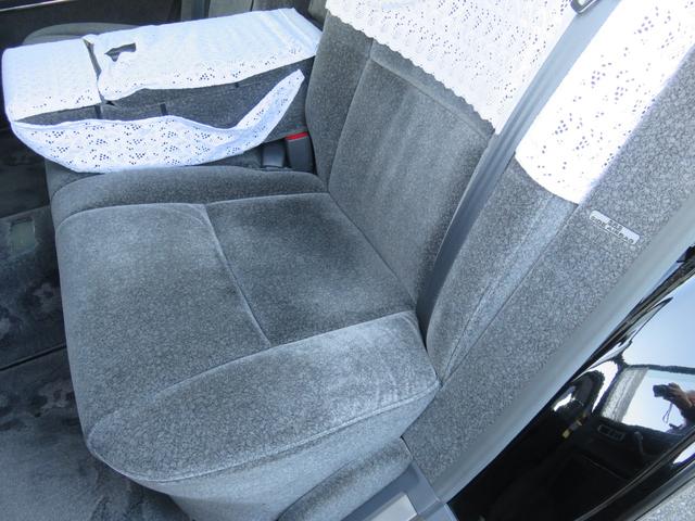センチュリー 　公用車ワンオーナー　ロイヤルタイプレースハーフシートカバー　プレステージタイプフロアマット　唐草模様モチーフサイド＆リヤ電動カーテン　ウールファブリック前後ヒーター付パワーシート　トヨタディーラー整備（12枚目）