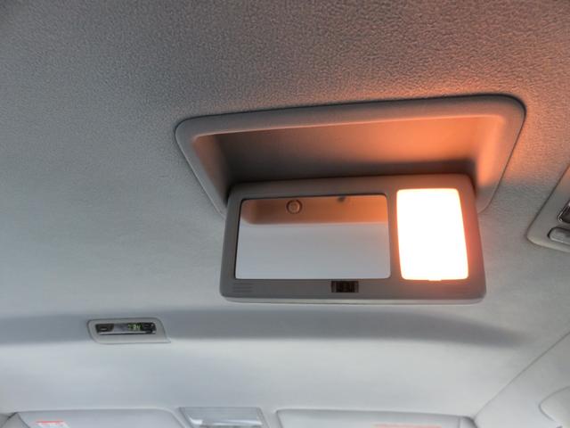 センチュリー 　公用車ワンオーナー　ロイヤルタイプレースハーフシートカバー　プレステージタイプフロアマット　唐草模様モチーフサイド＆リヤ電動カーテン　ウールファブリック前後ヒーター付パワーシート　トヨタディーラー整備（15枚目）