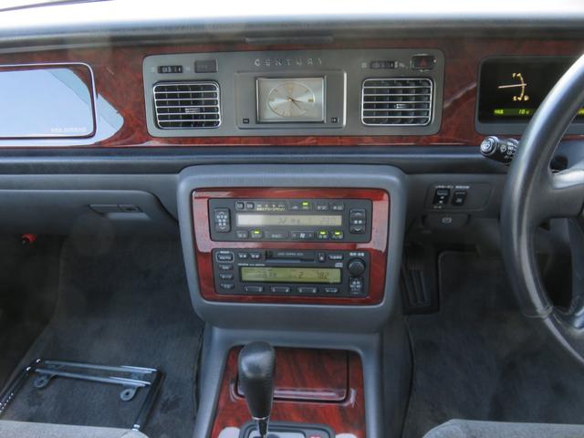 センチュリー 　公用車ワンオーナー　ロイヤルタイプレースハーフシートカバー　プレステージタイプフロアマット　唐草模様モチーフサイド＆リヤ電動カーテン　ウールファブリック前後ヒーター付パワーシート　トヨタディーラー整備（19枚目）