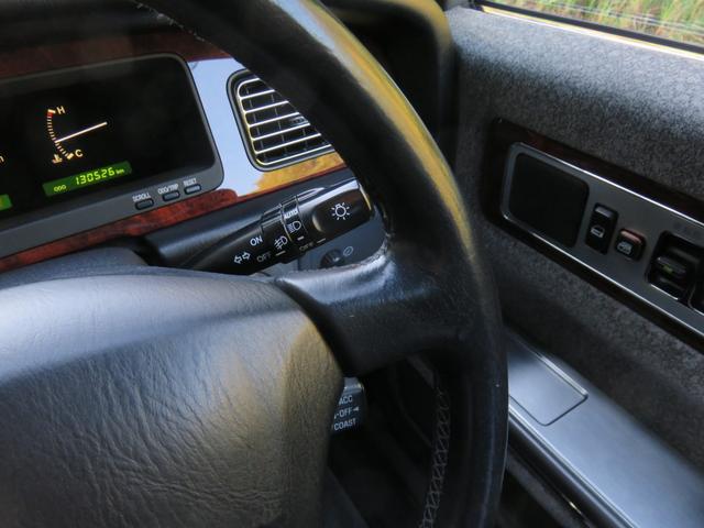 センチュリー 　公用車ワンオーナー　ロイヤルタイプレースハーフシートカバー　プレステージタイプフロアマット　唐草模様モチーフサイド＆リヤ電動カーテン　ウールファブリック前後ヒーター付パワーシート　トヨタディーラー整備（33枚目）