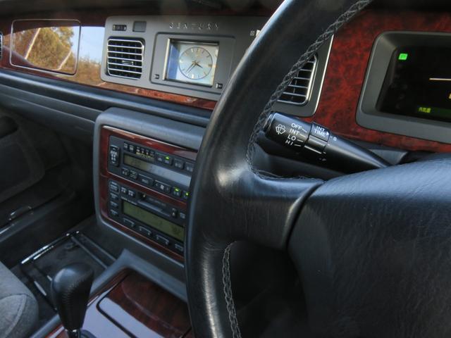 センチュリー 　公用車ワンオーナー　ロイヤルタイプレースハーフシートカバー　プレステージタイプフロアマット　唐草模様モチーフサイド＆リヤ電動カーテン　ウールファブリック前後ヒーター付パワーシート　トヨタディーラー整備（46枚目）