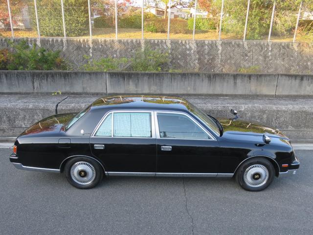 センチュリー 　公用車ワンオーナー　ロイヤルタイプレースハーフシートカバー　プレステージタイプフロアマット　唐草模様モチーフサイド＆リヤ電動カーテン　ウールファブリック前後ヒーター付パワーシート　トヨタディーラー整備（52枚目）