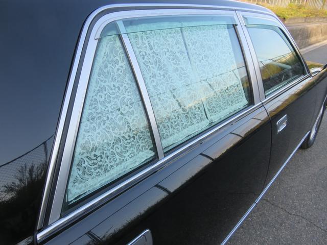 センチュリー 　公用車ワンオーナー　ロイヤルタイプレースハーフシートカバー　プレステージタイプフロアマット　唐草模様モチーフサイド＆リヤ電動カーテン　ウールファブリック前後ヒーター付パワーシート　トヨタディーラー整備（62枚目）