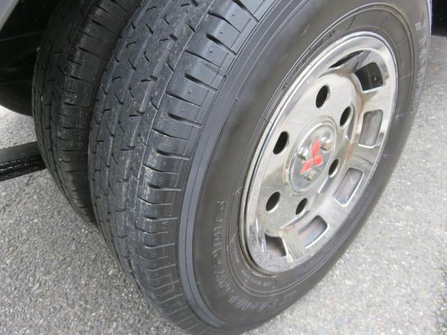 キャンター ロング全低床　ガッツ　ディーゼル　カスタム　オートエアコン　パワーウィンドウ　パワステ　モケットシート　両側電動格納＆調整ミラー　ＦＭラジオ　ブロンズガラス　集中ドアロック　排気ブレーキ　全車検時点検記録簿（39枚目）