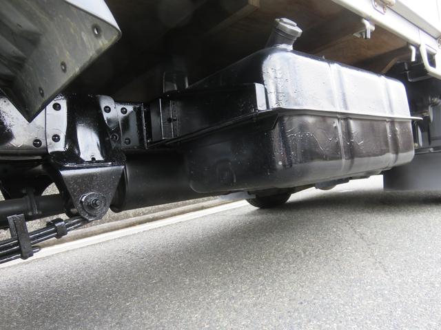 キャンター ロング全低床　ガッツ　ディーゼル　カスタム　オートエアコン　パワーウィンドウ　パワステ　モケットシート　両側電動格納＆調整ミラー　ＦＭラジオ　ブロンズガラス　集中ドアロック　排気ブレーキ　全車検時点検記録簿（43枚目）