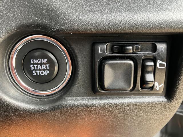 プッシュエンジンスタートシステム、エンジン始動・停止をワンタッチで行うことができます。