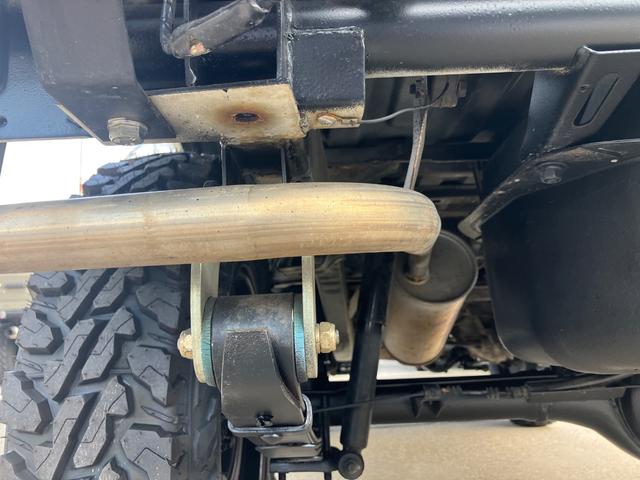 ジムニー HC リフトアップ エンジンオーバーホール渡し 社外アルミ 新品Bluetoothオーディオ シートカバー 社外ステアリング 社外バンパー オートマ車(21枚目)