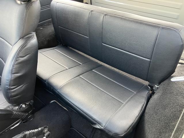 ジムニー HC リフトアップ エンジンオーバーホール渡し 社外アルミ 新品Bluetoothオーディオ シートカバー 社外ステアリング 社外バンパー オートマ車(32枚目)