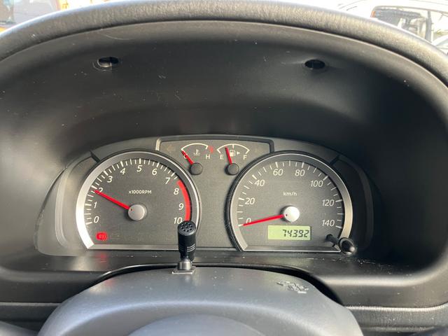 ジムニー ＸＣ　リフトアップ　社外マフラー　社外１６インチアルミ　社外ステアリング　５速ＭＴ　新品Ｂｌｕｅｔｏｏｔｈオーディオ　キーレス（29枚目）