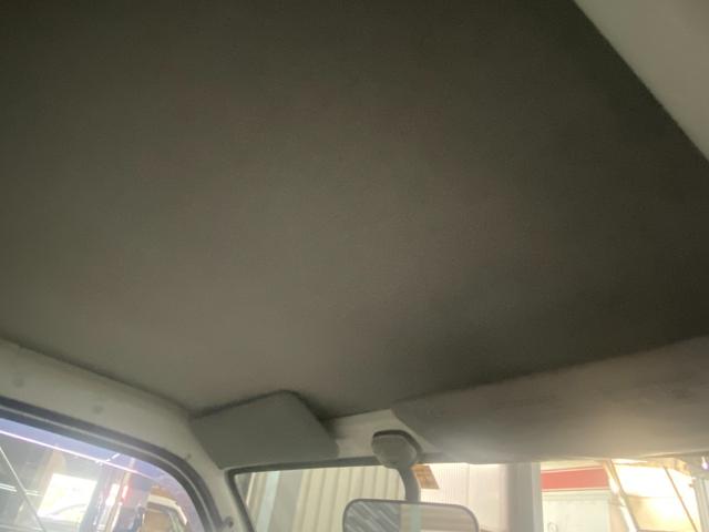 ハイゼットトラック スペシャル　４ＷＤ　エアコン　パワステ　５速　走行４．７万キロ　車検Ｒ９年４月有り　荷台マット　貨物用ラグタイヤ　　修復歴なし（31枚目）