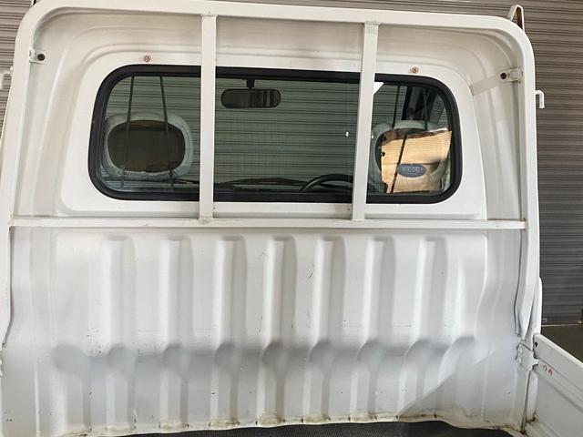 ハイゼットトラック スペシャル　４ＷＤ　エアコン　パワステ　５速　走行４．７万キロ　車検Ｒ９年４月有り　荷台マット　貨物用ラグタイヤ　　修復歴なし（33枚目）