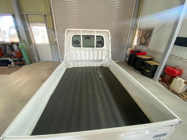 ハイゼットトラック スペシャル　４ＷＤ　エアコン　パワステ　５速　走行４．７万キロ　車検Ｒ９年４月有り　荷台マット　貨物用ラグタイヤ　　修復歴なし（34枚目）