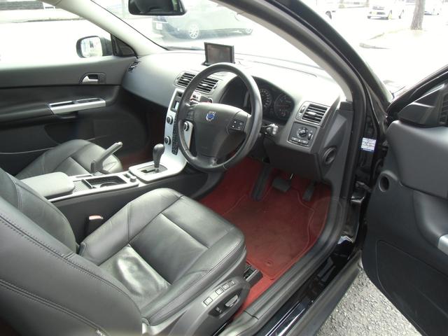 Ｃ３０ ２．０ｅアクティブ　車検Ｒ９年３月走行６．３万Ｋ革シート　ナビ　ＥＴＣキーレス　電格ミラー　ＡＢＳ（13枚目）