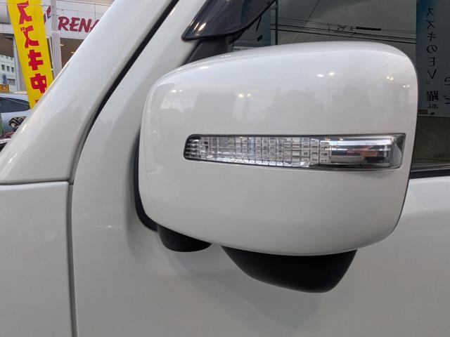 �E�B���J�[���C�g�t���d���~���[�ł��B