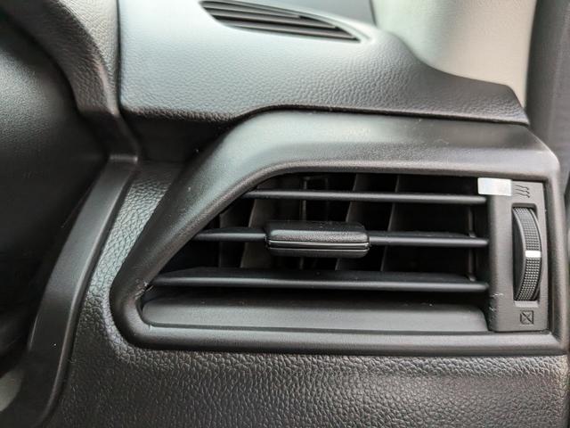 �^�]�Ȃ̃G�A�R�������o�����ł��B