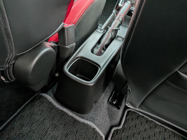 �Z���^�[�����ɂ��h�����N�z���_�[����܂��B