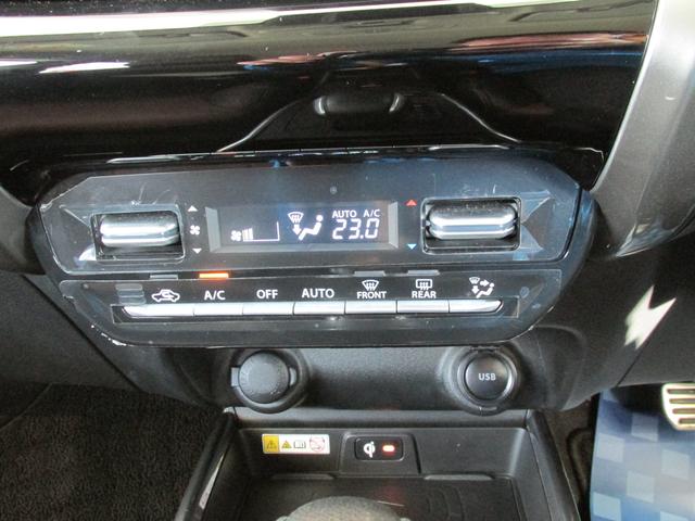 フロンクス ４ＷＤ　全方位カメラ付ナビ　バックカメラ　オートライト　Ｂｌｕｅｔｏｏｔｈ　純正ナビ　プッシュスタート　シートヒーター　オートエアコン　禁煙車　スズキセーフティーサポート　４ＷＤ　衝突被害軽減システム　アイドリングストップ（12枚目）