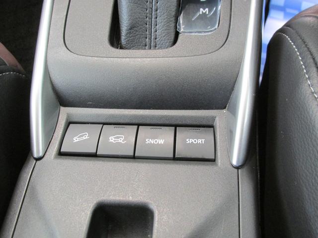 フロンクス ４ＷＤ　全方位カメラ付ナビ　バックカメラ　オートライト　Ｂｌｕｅｔｏｏｔｈ　純正ナビ　プッシュスタート　シートヒーター　オートエアコン　禁煙車　スズキセーフティーサポート　４ＷＤ　衝突被害軽減システム　アイドリングストップ（17枚目）