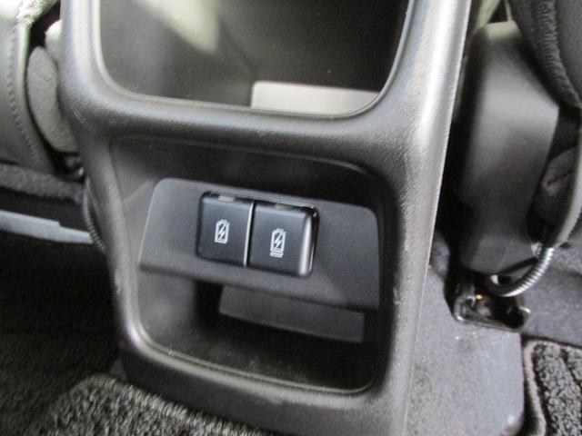 フロンクス ４ＷＤ　全方位カメラ付ナビ　バックカメラ　オートライト　Ｂｌｕｅｔｏｏｔｈ　純正ナビ　プッシュスタート　シートヒーター　オートエアコン　禁煙車　スズキセーフティーサポート　４ＷＤ　衝突被害軽減システム　アイドリングストップ（23枚目）