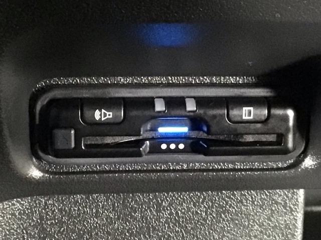 N-BOXカスタム ターボコーディネートスタイル デモカーUP・LED・ディスプレイオーディオ・純正AW・ホンダCONNECT 両側電動ドア Rカメラ クルコン スマートキ- パワーステアリング ETC VSA セキュリティ エアコン LEDライト(26枚目)