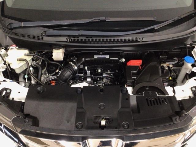 【ピカピカクリーニング】ボディ廻りはもちろん室内・シート・エンジンルーム・トランクルームなど隅々まで専門スタッフが徹底的にクリーニングし磨き上げました☆綺麗なお車で快適なドライブをお楽しみ下さい