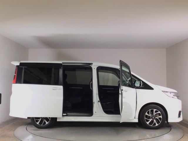 当店での販売車両は、車検整備はもちろん、車検残ありの車両でも点検整備をしっかり終わらせてからお客様へ引き渡し致しますので、安心してご購入いただけます♪