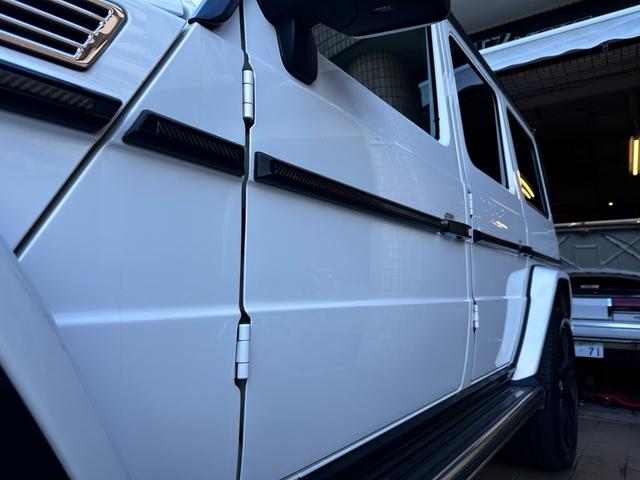 Ｇクラス Ｇ３５０ｄ　Ｇ３５０ｄ（５名）　後期モデル・ガラスサンルーフ・ホワイトレザーシート・ＡＭＧ２２インチアルミホイール・純正ナビ・地デジＴＶ・シートヒーター・パワーシート・デジタルインナーミラー・ドライブレコーダー（34枚目）