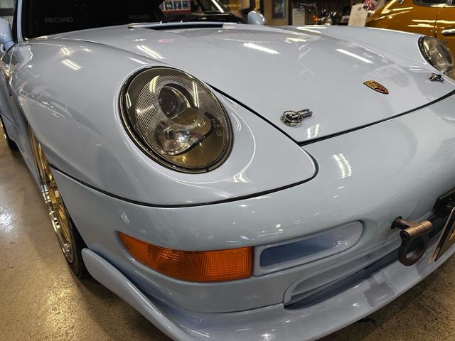 ９１１ ９１１カレラ　ＲＳ仕様・フロント、サイド、リアスポイラー・車高調・ＢＢＳ１８インチアルミ・社外マフラー・レカロシート２脚・サンルーフ・（9枚目）