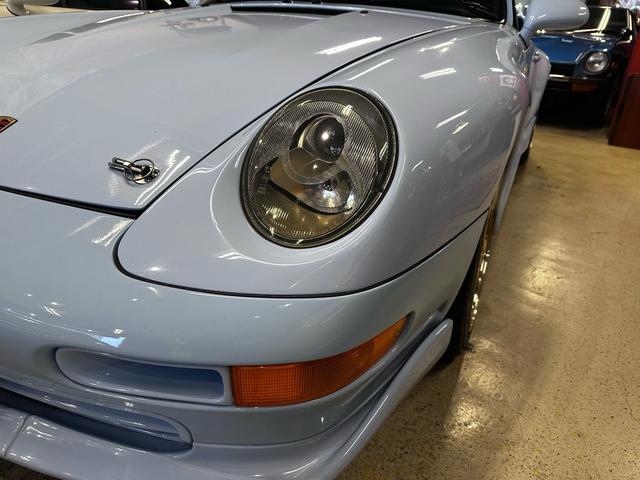 ９１１ ９１１カレラ　ＲＳ仕様・フロント、サイド、リアスポイラー・車高調・ＢＢＳ１８インチアルミ・社外マフラー・レカロシート２脚・サンルーフ・（10枚目）