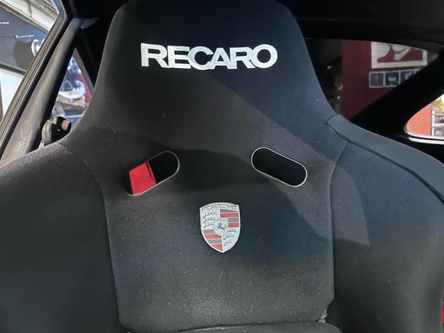 ９１１ ９１１カレラ　ＲＳ仕様・フロント、サイド、リアスポイラー・車高調・ＢＢＳ１８インチアルミ・社外マフラー・レカロシート２脚・サンルーフ・（58枚目）